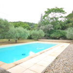 a vendre Monoblet villa avec piscine te koop