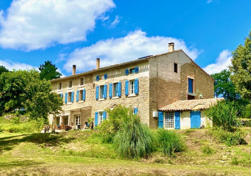 A vendre domaine Villelongue d'Aude France te koop Pyreneen